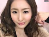 指マン責めで、「ダメぇ～出ちゃう」と潮吹き合戦